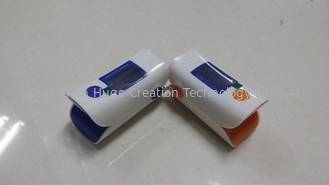 China Oxímetro do pulso da ponta do dedo do diodo emissor de luz - oxímetro do pulso do dedo verde do monitor Spo2 fornecedor